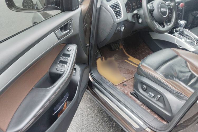 Used Audi Q5 2017 Plus 40 TFSI Technology Model