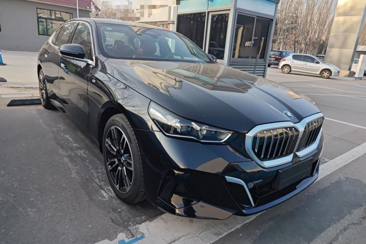 Used BMW 5 Series 2024 525Li M Sport Package