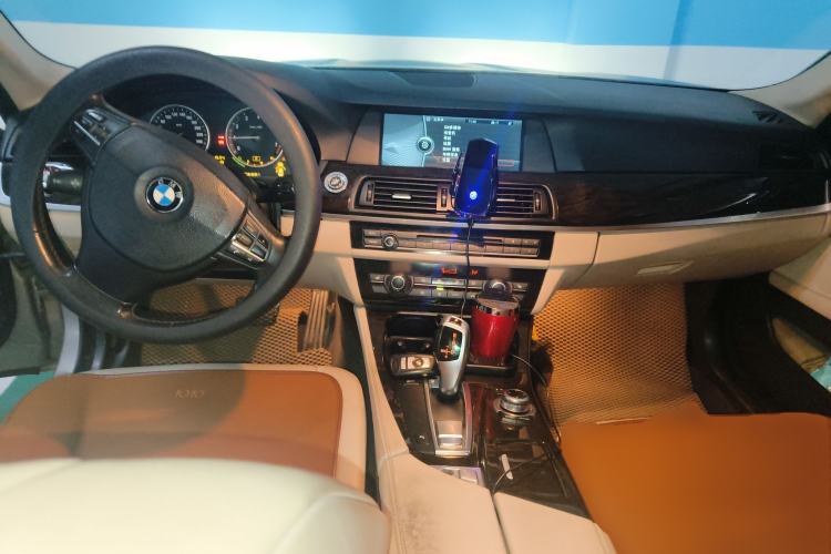 Used BMW 5 Series 2011 523Li Luxury Model