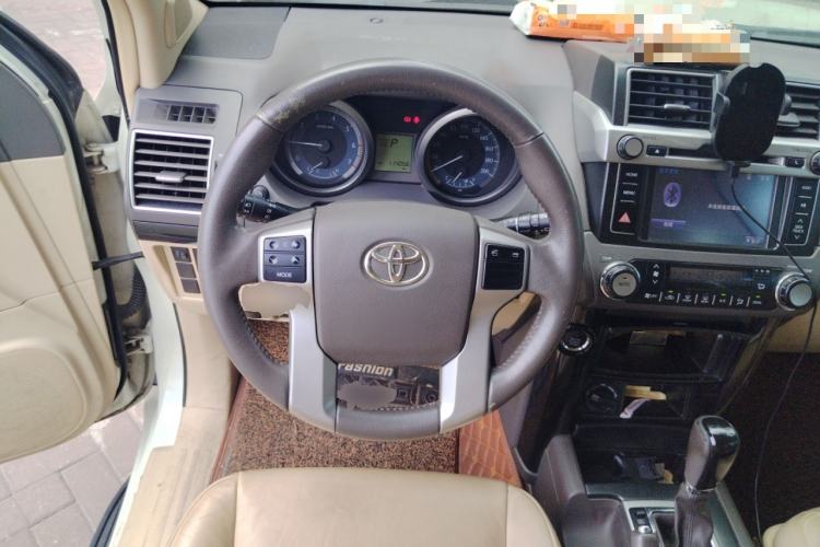 Used Toyota Prado 2016 2.7L Automatic Standard Edition Steering Wheel