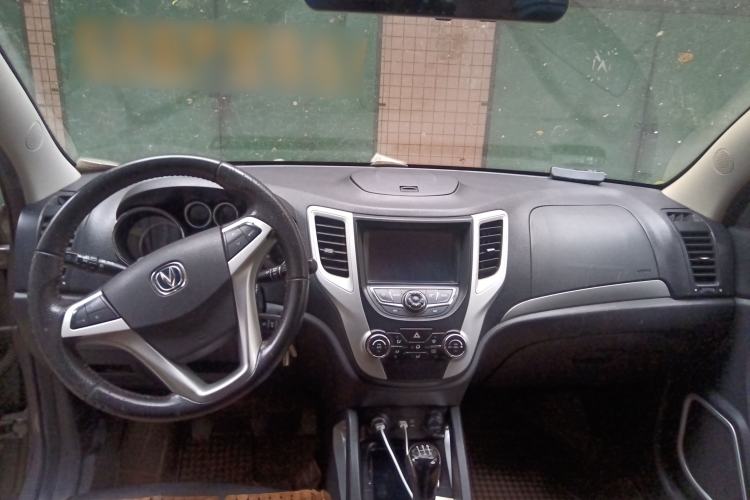 Used Changan CS35 2015 1.6L Manual Luxury Model China IV Standard
