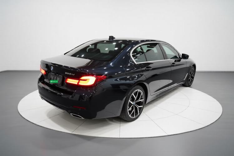 Used BMW 5 Series 2022 Second Facelift 530Li Luxury Version M Sport Package Rear Right 45 Deg