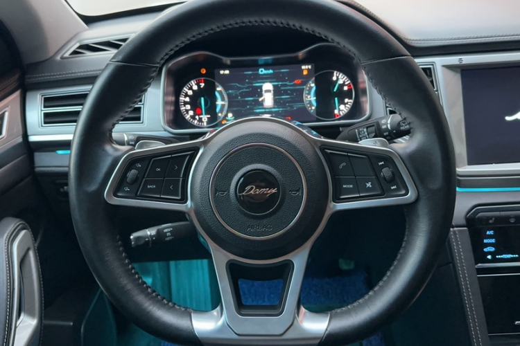 Used Zotye Domy X7 2017 Upgraded Edition 2.0T DCT Huangshan Model 7 Seats