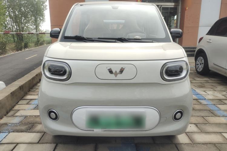 Used Wuling Hongguang MINIEV 2024 3rd Generation 215km Youth Edition Front