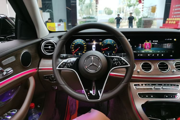 Used Mercedes-Benz E-Class 2023 Updated E 300 L Fashion Edition
