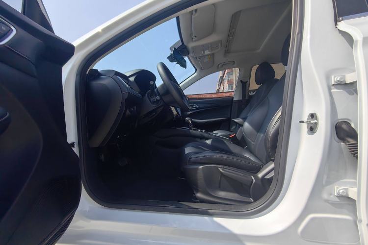 Used Roewe i5 2020 1.5L Automatic 4G Connect Luxury Flagship Edition