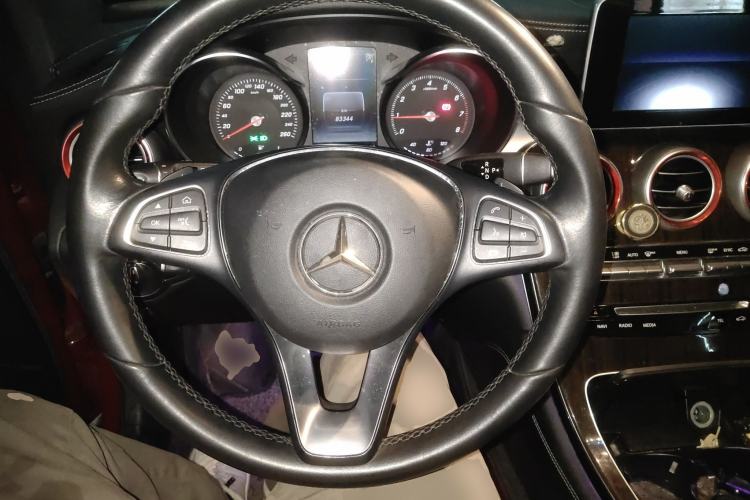 Used Mercedes-Benz GLC 2018 Facelift GLC 260 4MATIC Luxury Edition Steering Wheel