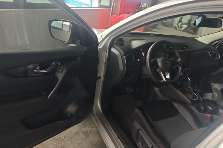 Used Nissan Qashqai 2019 2.0L CVT Smart Enjoyment Version Driver Seat