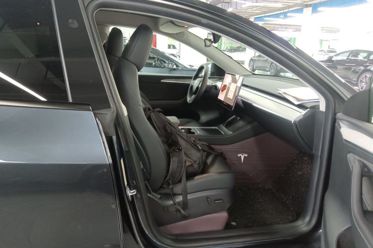 Used Tesla Model Y 2024 Rear-Wheel-Drive Version