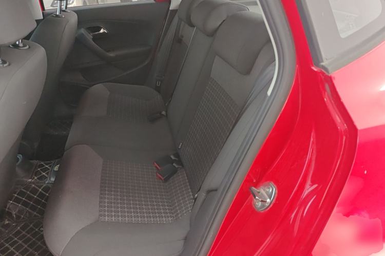 Used Volkswagen Polo 2016 1.6L Automatic Comfort Model