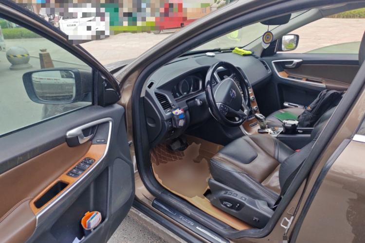 Used Volvo XC60 2015 T6 AWD Smart Version
