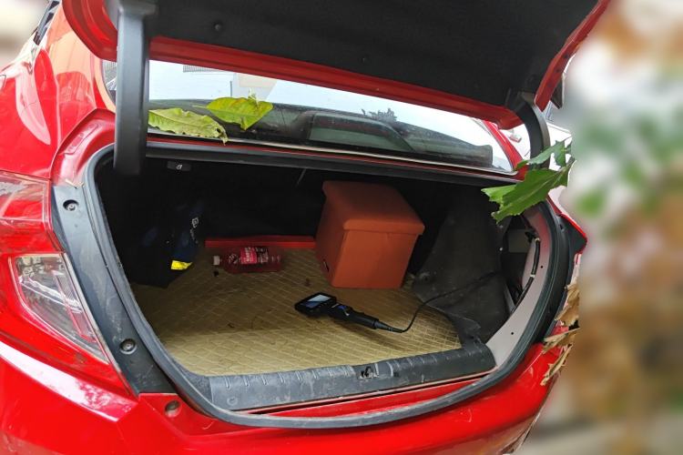 Used Honda Civic 2016 220TURBO CVT Luxury Edition Trunk