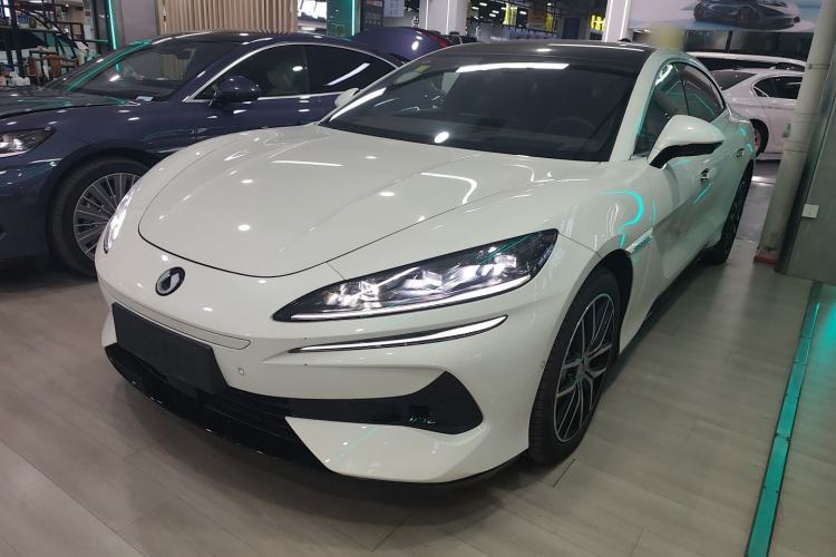 Used Denza Z9 2024 1100 km Four-Wheel Drive Max Version