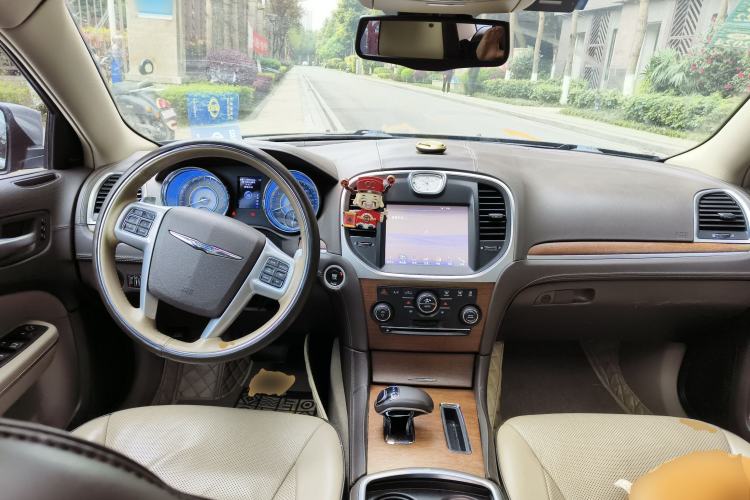 Used Chrysler 300C 2014 3.0L Excellence Edition