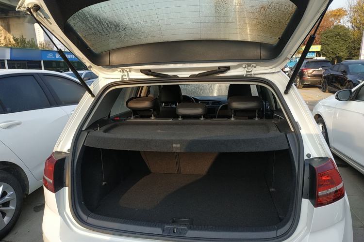 Used Volkswagen Golf 2017 230TSI Automatic Comfort Edition – Celebrating Milestone of One Million Units