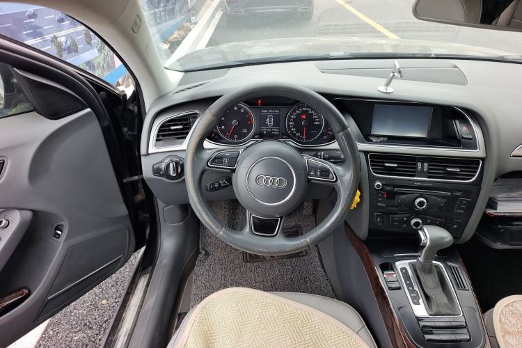Used Audi A4L 2013 35 TFSI Automatic Comfort Model
