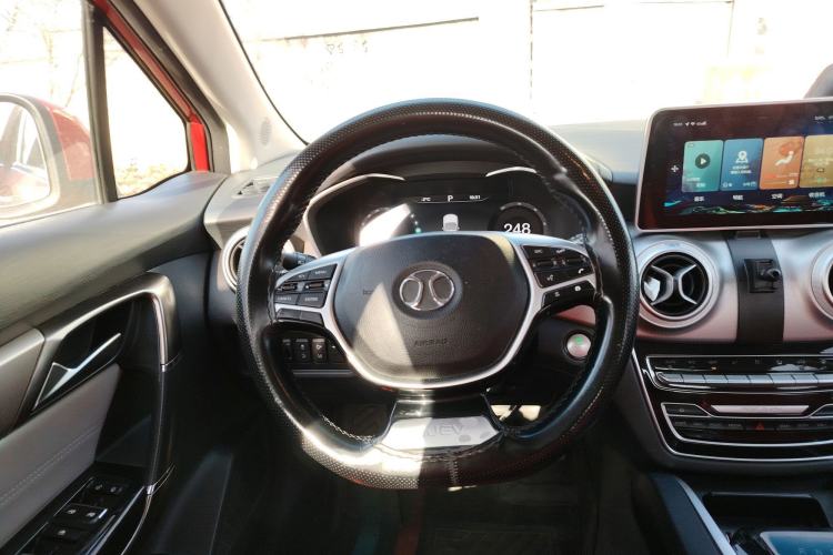 Used BAIC Beijing EU5 2018 R550 Smart Trend Edition
