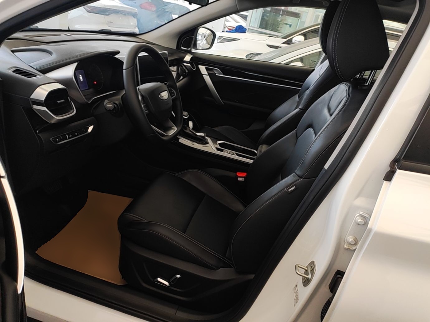 Geely Auto Coolray 2025 Model 1.5L CVT Superpower Edition MAX — снимка 17