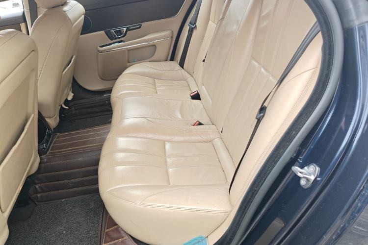 Used Jaguar XJ 2014 XJL 2.0T Two-Wheel-Drive Elegant Business Edition
