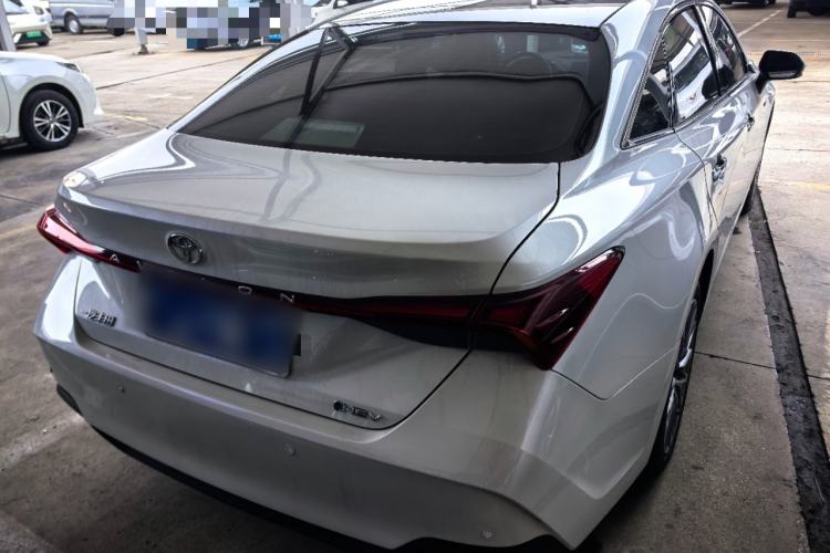 Used Toyota Avalon 2024 Dual-Motor 2.0L Luxury Edition