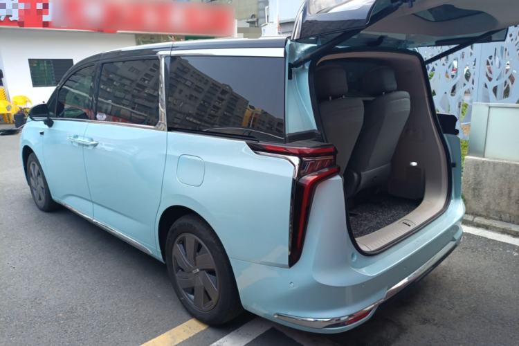 Used SAIC MAXUS Dajia 9 2022 Long-Range High-Mountain Six-Seater Version
