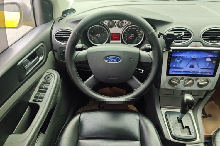 Used Ford Focus 2013 Hatchback Classic 1.8L Automatic Base Model
