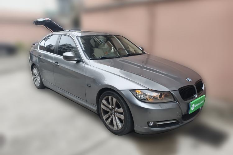 Used BMW 3 Series 2010 320i Luxury Model
