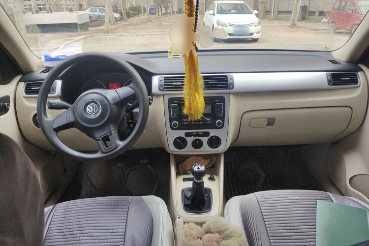 Used Volkswagen Bora 2011 1.6L Manual Fashion Edition
