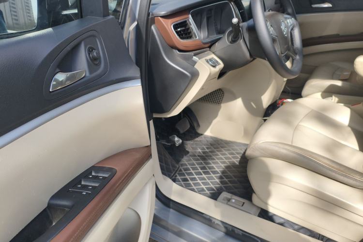 Used Buick GL8 2018 28T Luxury Model China VI Standard