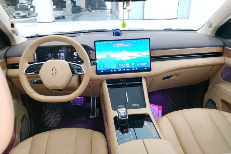 Used Hima AITO M7 2024 1.5T Intelligent Driving Rear-Drive Pro Version 5 Seats Center Console