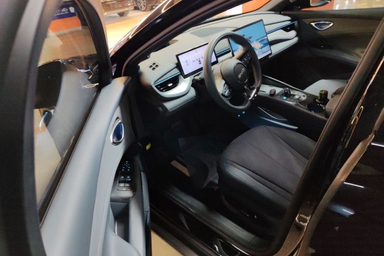 Used BYD Seal 06GT 2025 550 All-Wheel-Drive Heatwave Edition
