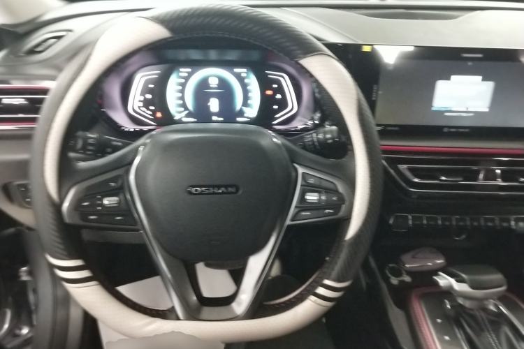 Used CHANGAN OSHAN X5 2021 1.5T DCT Prestige Edition
