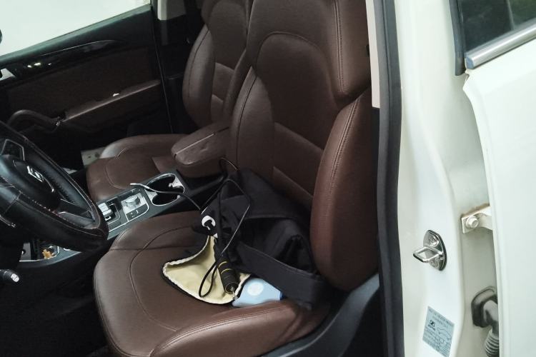 Used Zotye T600 2016 Sport Edition 2.0T DCT Luxury Model Left Front Seat