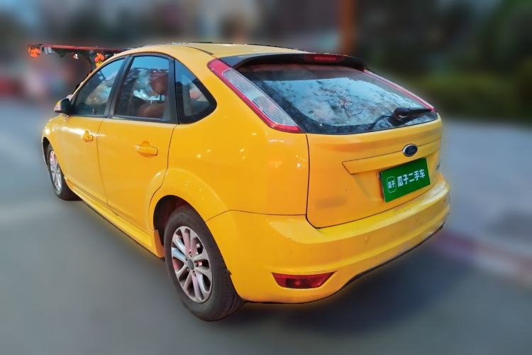 Used Ford Focus 2012 Hatchback Classic 1.8L Manual Fashion Edition
