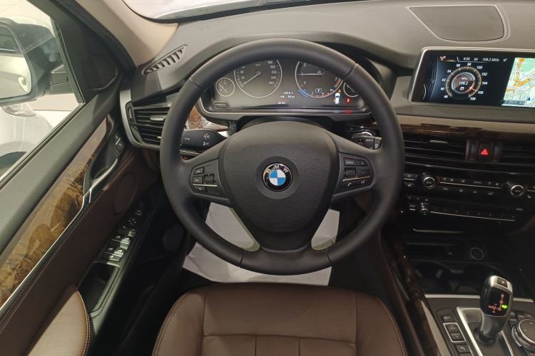 Used BMW X5 2015 xDrive28i
