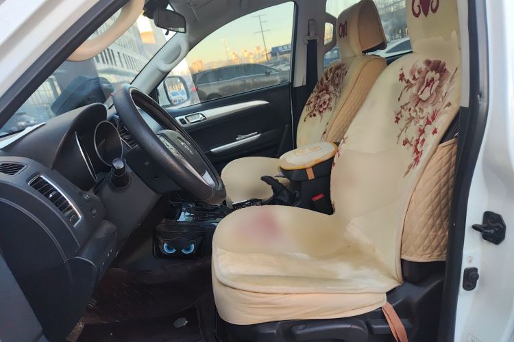 Used Foton Savana 2017 2.8T Automatic All-Wheel Drive Diesel Luxury 5-Seater
