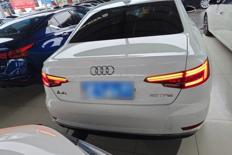 Used Audi A4L 2018 30th Anniversary Edition 30 TFSI Ambition Model
