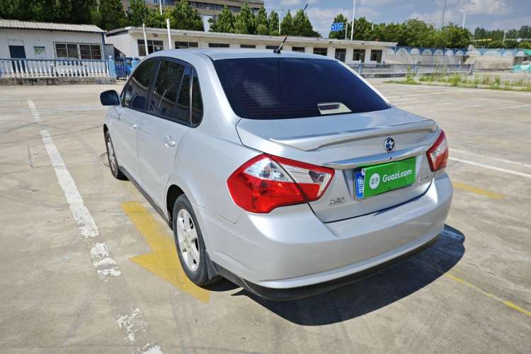 Used Venucia D50 2013 1.6L Manual Fashion Edition