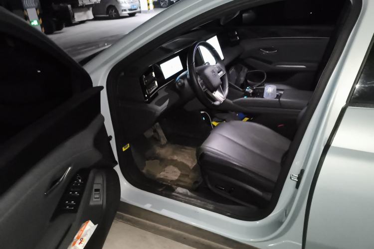 Used BYD Qin L 2024 DM-i 80KM Beyond Model
