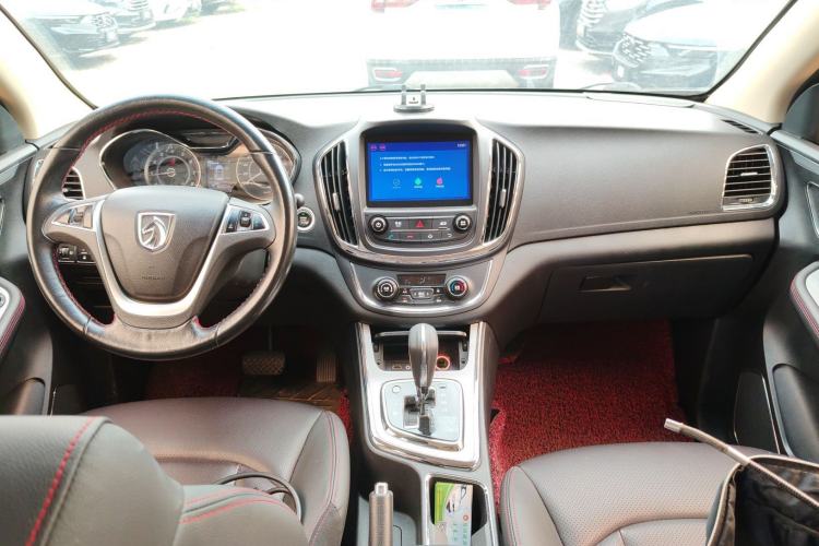 Used Baojun 560 2016 1.8L iAMT Luxury Model
