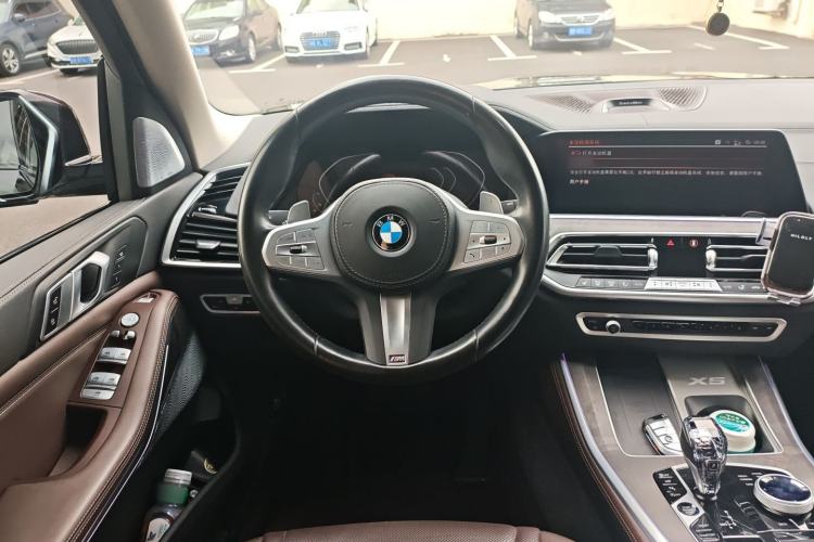 Used BMW X5 2022 Restyled xDrive 30Li Luxury Version M Sport Package