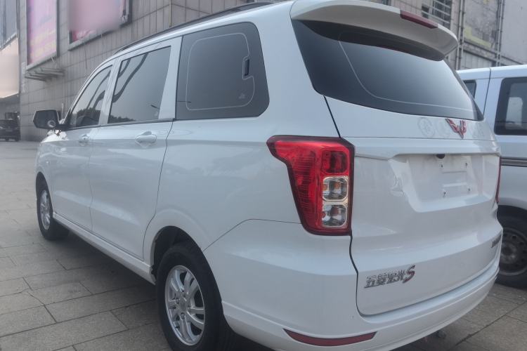 Used Wuling Hongguang 2019 1.5L S Standard Version China VI LAR
