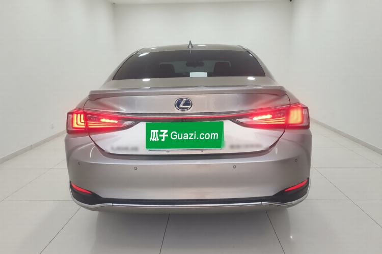 Used Lexus ES 2021 300h Excellence Edition
