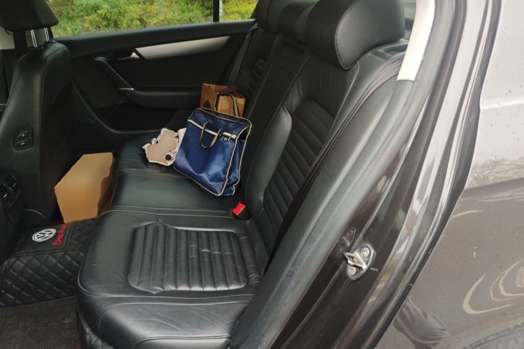 Used Volkswagen Magotan 2013 1.8TSI Premier Model Left Rear Seat