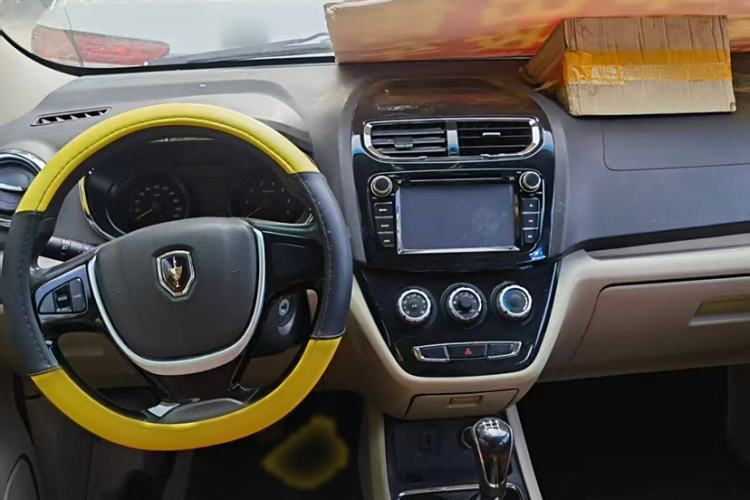 Used Jinbei 750 2015 1.5L Deluxe Model
