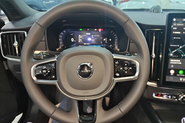 Used Volvo S90 2026 B5 Zhiyuan Luxury Edition
