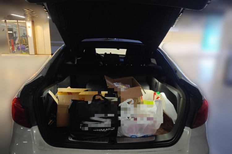 Used BMW 3 Series GT 2017 320i M Sport Trunk