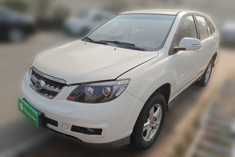 Used BYD S6 2014 2.0L Manual Luxury 5-Seater