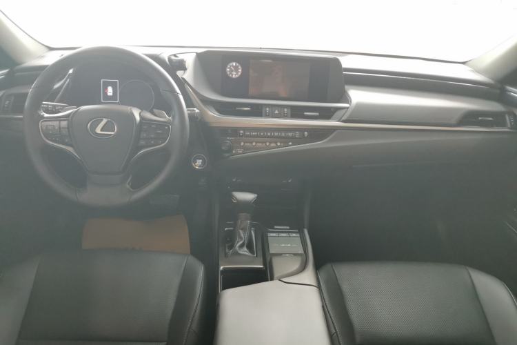 Used Lexus ES 2020 200 Excellence Edition