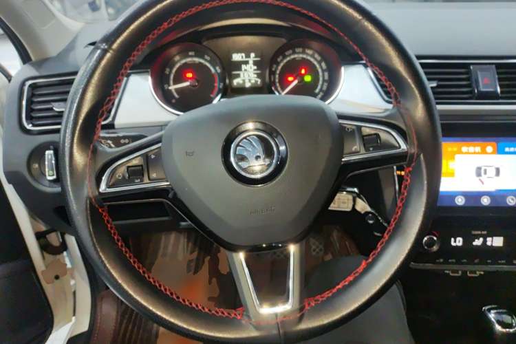 Used Skoda Rapid 2020 1.5L Automatic Comfort Edition
